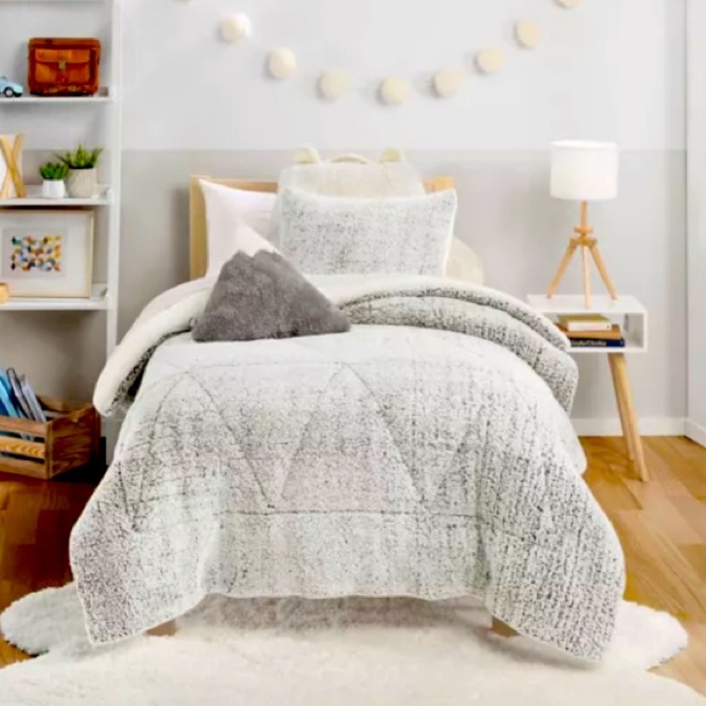UGG® Casey 2-Piece Twin Comforter Set in Glacier Grey